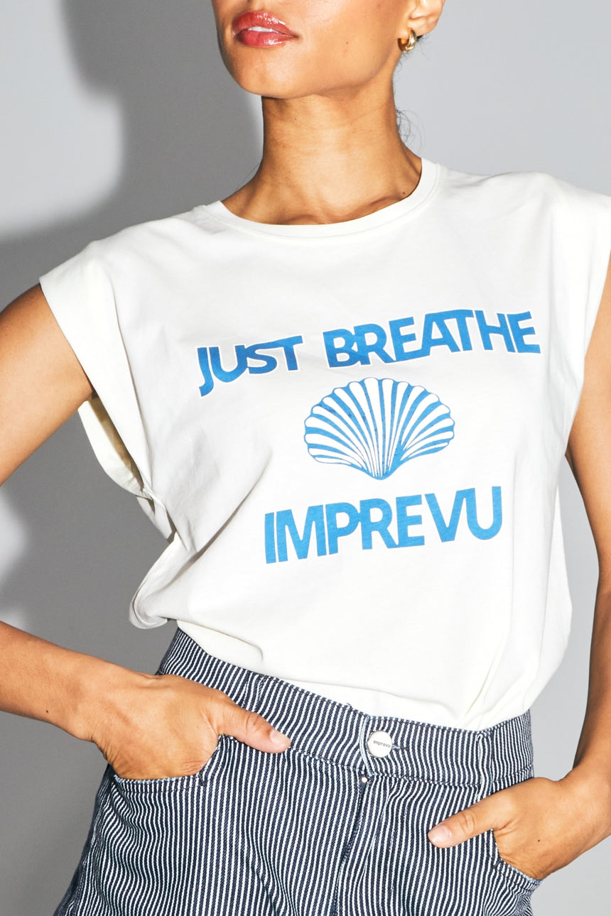 T-shirt "Just Breathe"