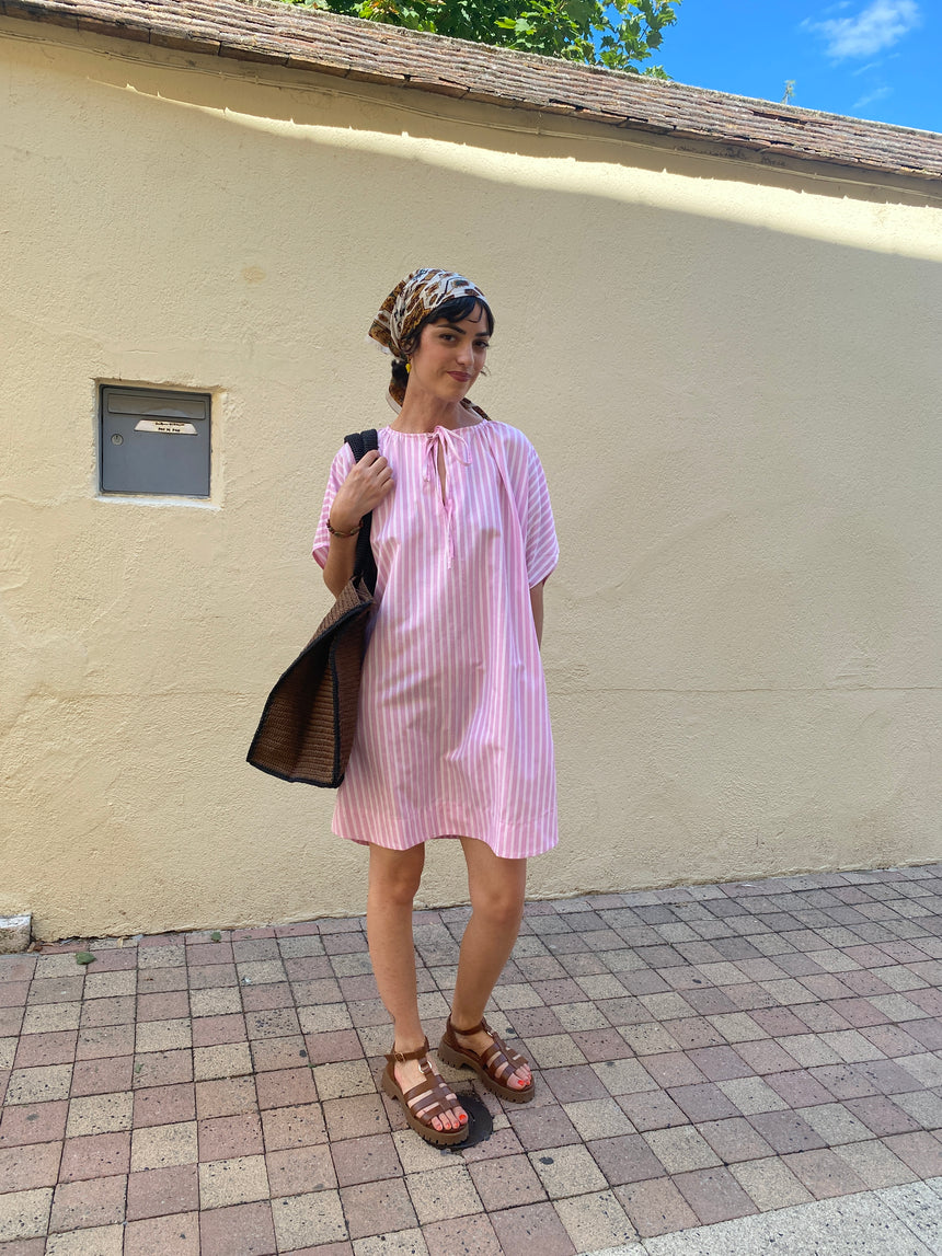 Robe en coton rayé rose