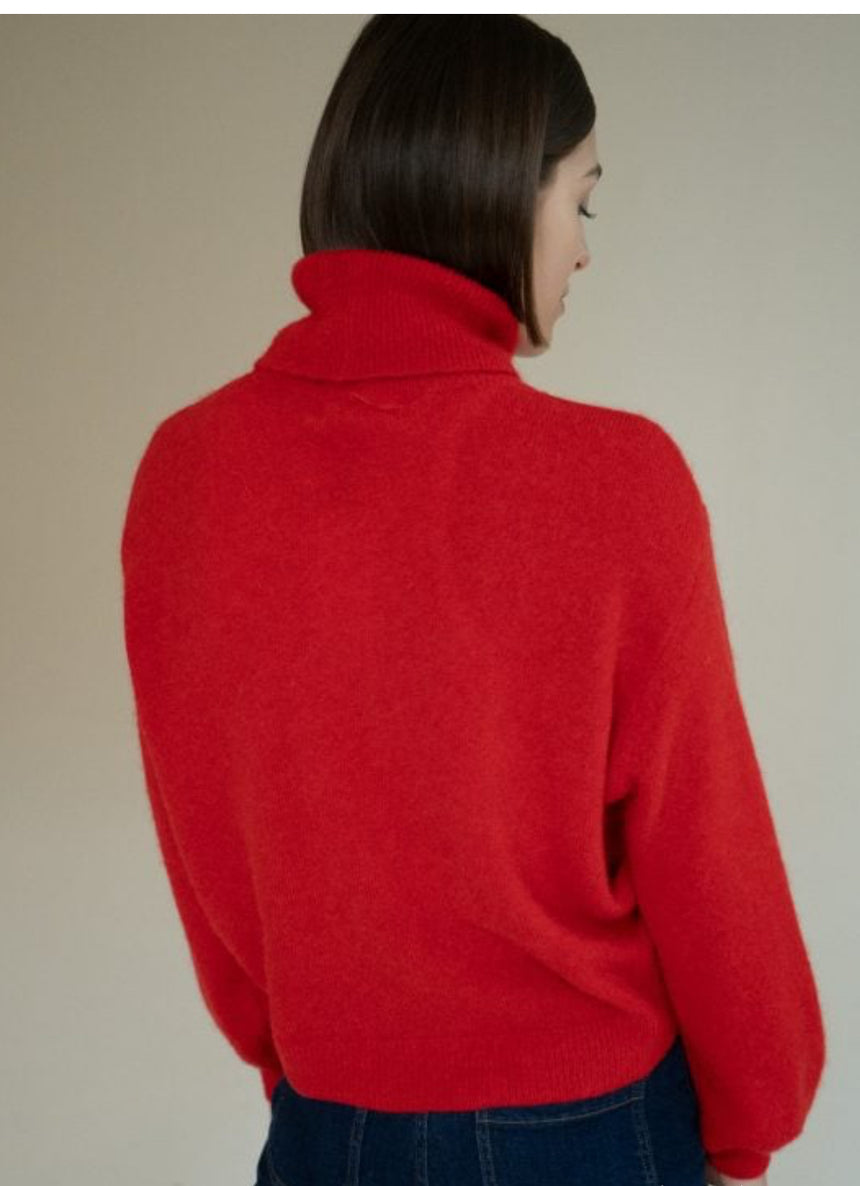 Pull col roulé rouge