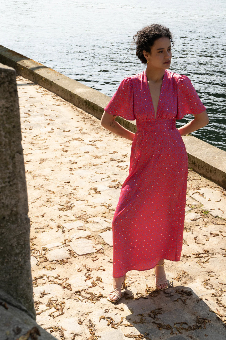 Robe en satin imprimé dos nu
