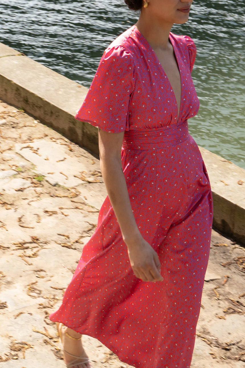 Robe en satin imprimé dos nu