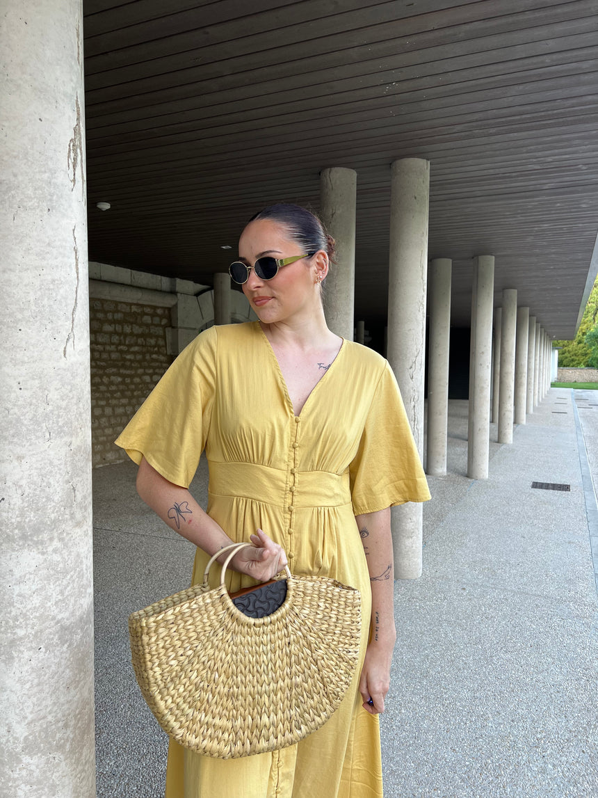 Robe longue jaune ocre