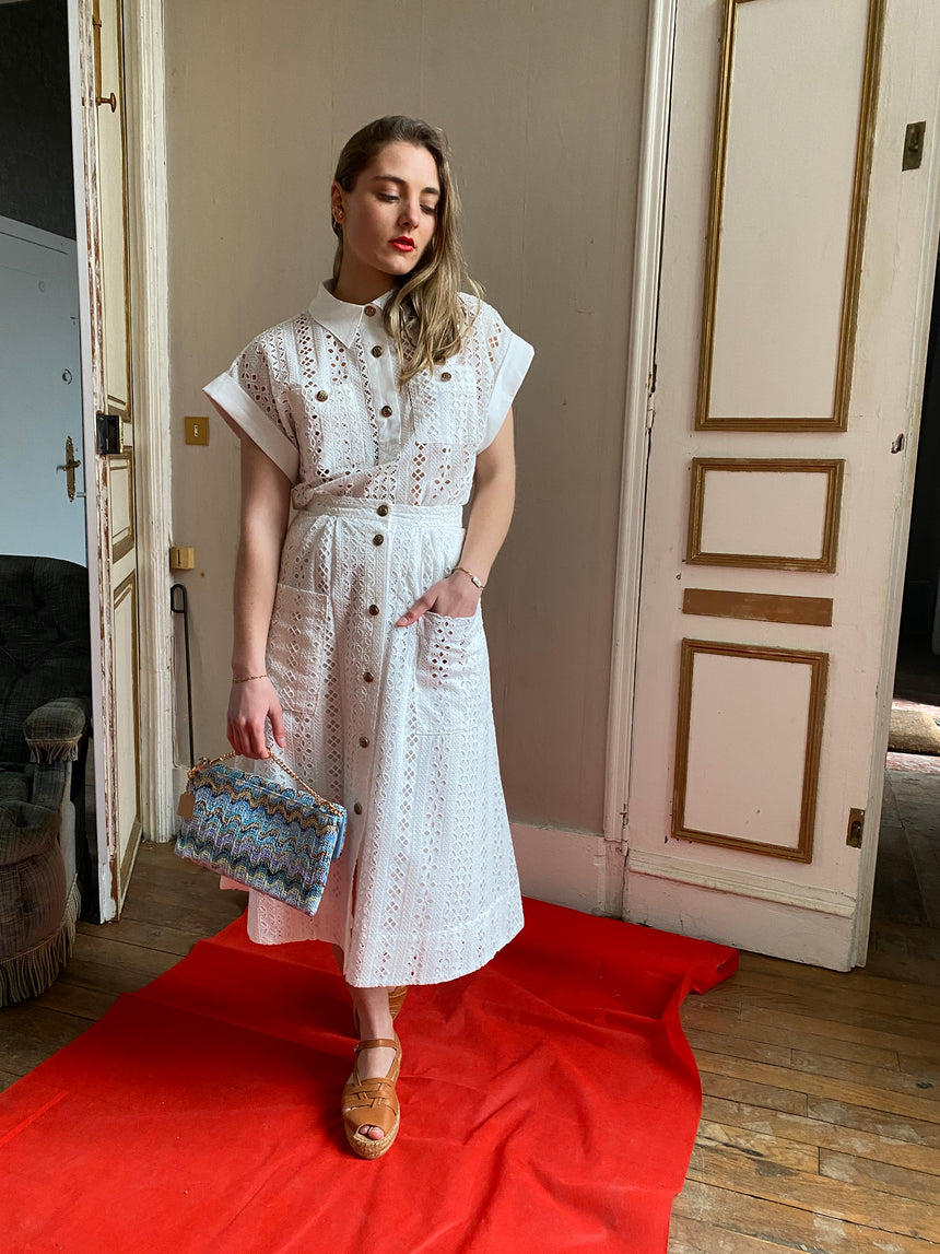 Jupe midi à broderie anglaise