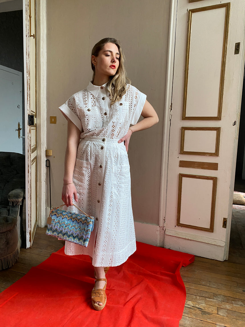 Jupe midi à broderie anglaise