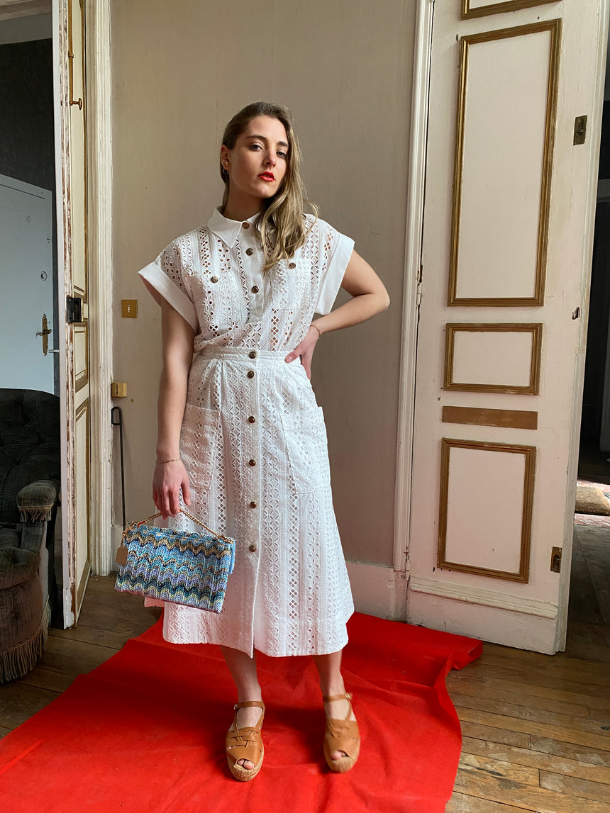 Blouse en coton organique à broderie anglaise