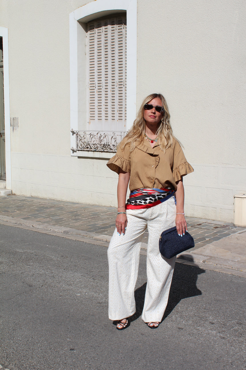 Pantalon crème en broderie anglaise